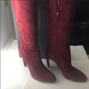 New Via Spiga Bethany Red Suede Boot